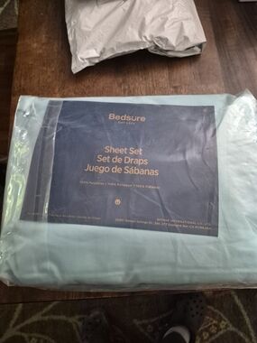 Bedsure Light Aqua Sheet Set – Soft Polyester Bedding